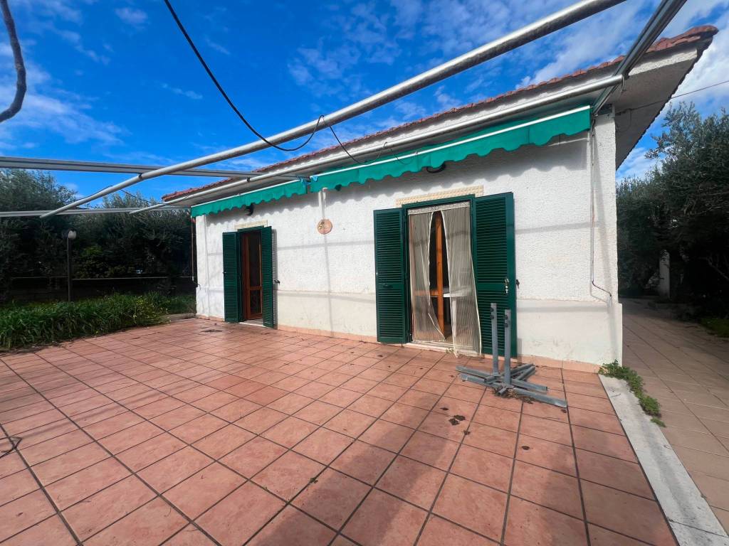 Villa a Fondi in Via Sant'Antonio, 2064 - Foto 2
