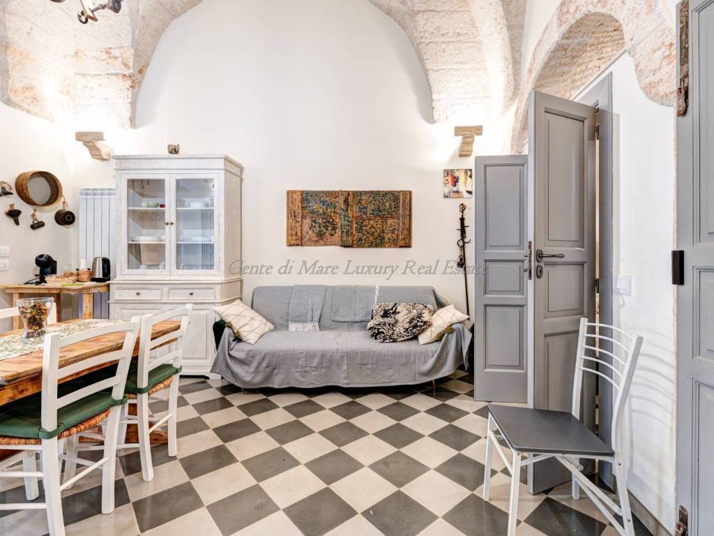 Casa indipendente a Fasano in Via Antonio Fortunato Oroboni - Foto 5