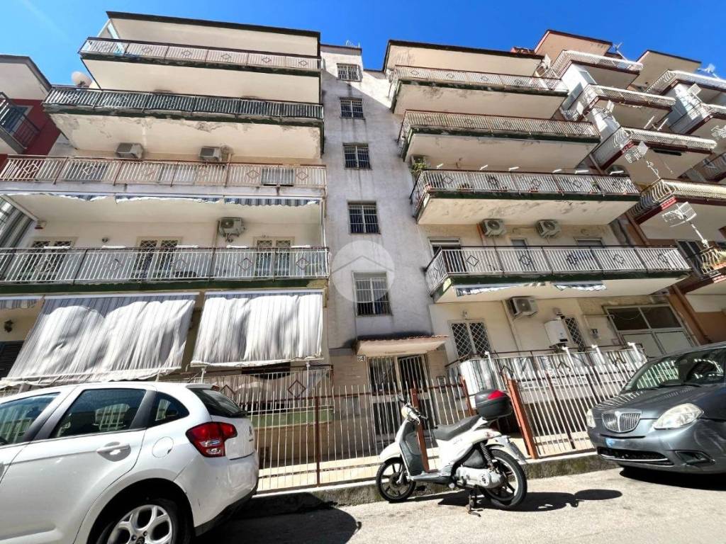 Appartamento a Napoli in Via annibale rucello, 64 - Foto 2