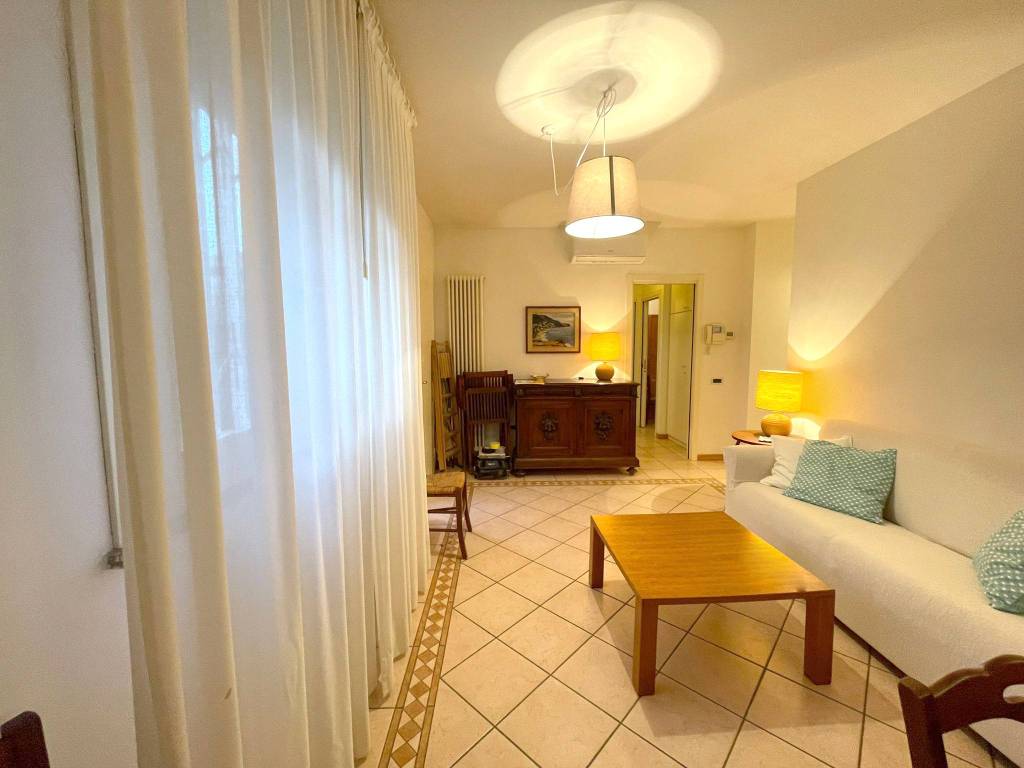 Appartamento a Riccione in Viale Riccardo Zandonai - Foto 3