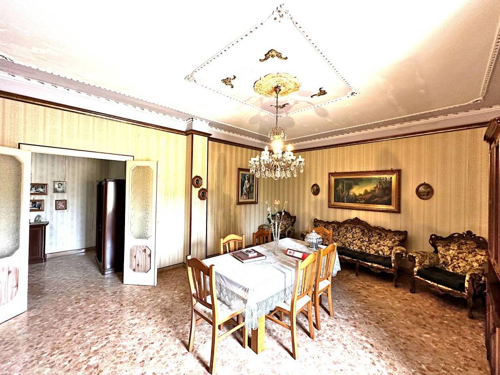 Appartamento a Carovigno in Via Salvatore Quasimodo - Foto 5