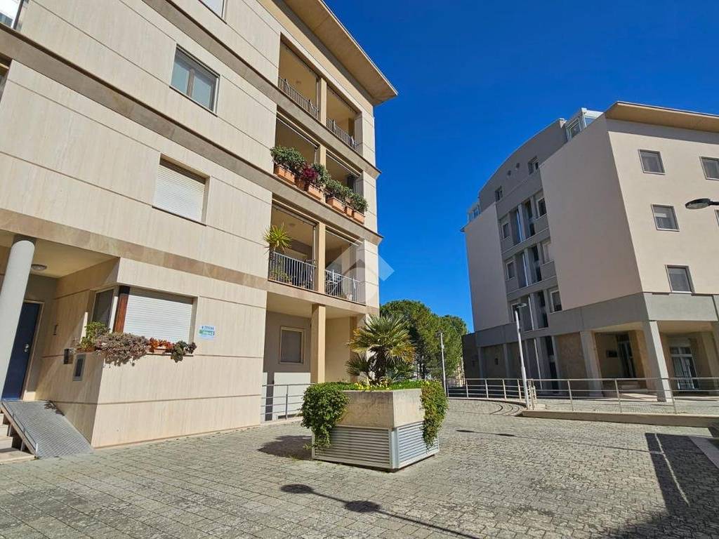 Casa indipendente a Matera in PIAZZA SINISGALLI, 1 - Foto 2
