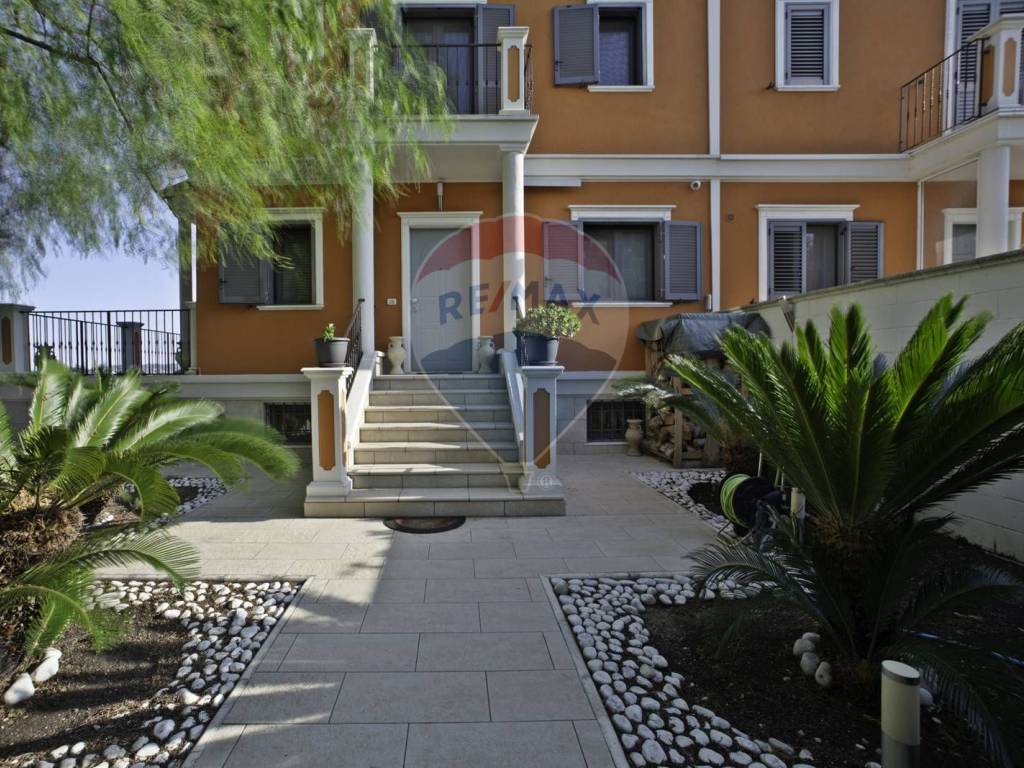 Villa a Pescara in Strada Vicinale Case Salvatore, 23 - Foto 3