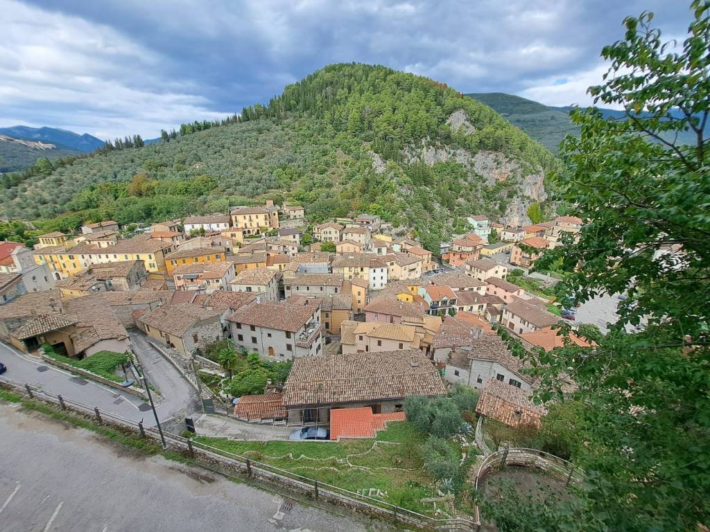 Appartamento a Arrone in Via della Torre - Foto 2