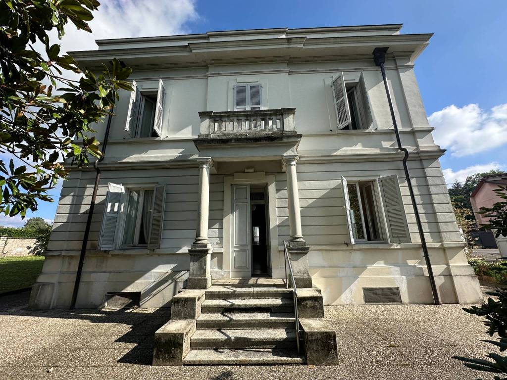 Villa a Vertemate con minoprio in Via Vigna - Foto 1