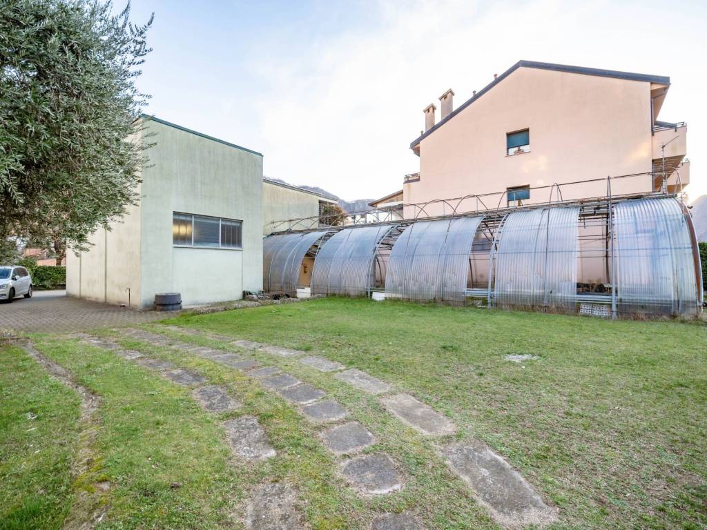 Villa a Malgrate in Via Gaggio, 28 - Foto 2