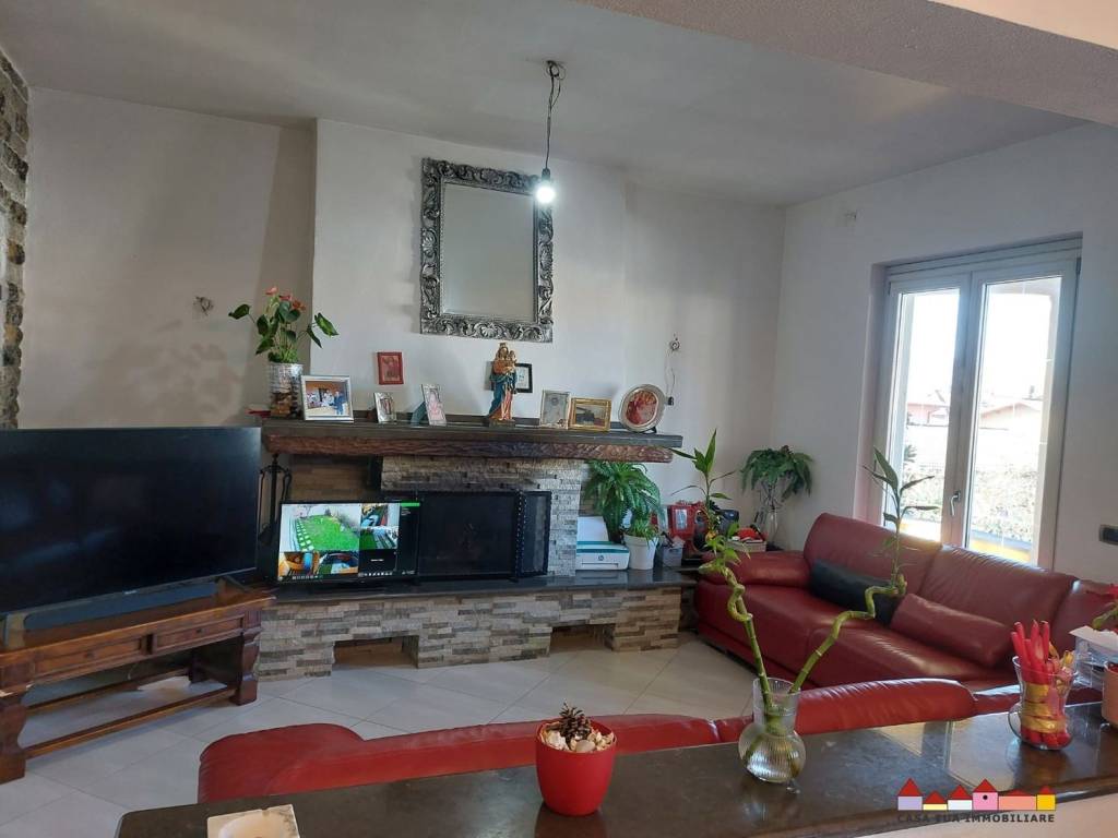 Villa a Castelnuovo magra in Area Residenziale Molicciara Molicciara - Molino Del Piano - Foto 2