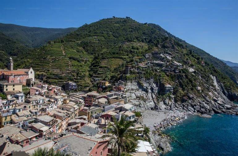 Palazzo / stabile a Loano in Via Azzurri d'Italia - Foto 2