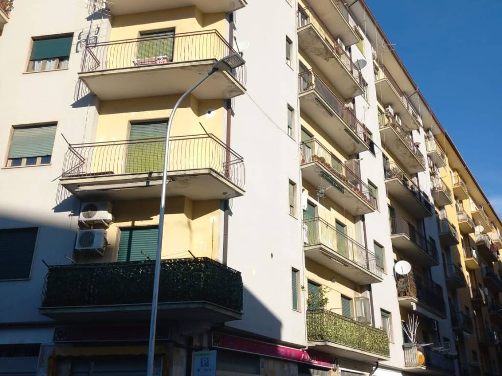 Appartamento a Cosenza in Via dei Mille - Foto 2