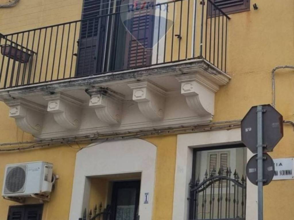 Casa indipendente a Ragusa in via M.Schininà, 1 - Foto 2