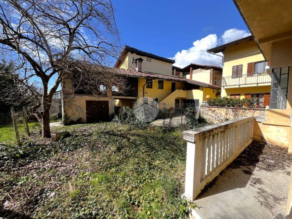 Casa indipendente a Biella in Strada Cantone Bonino, 32 - Foto 4