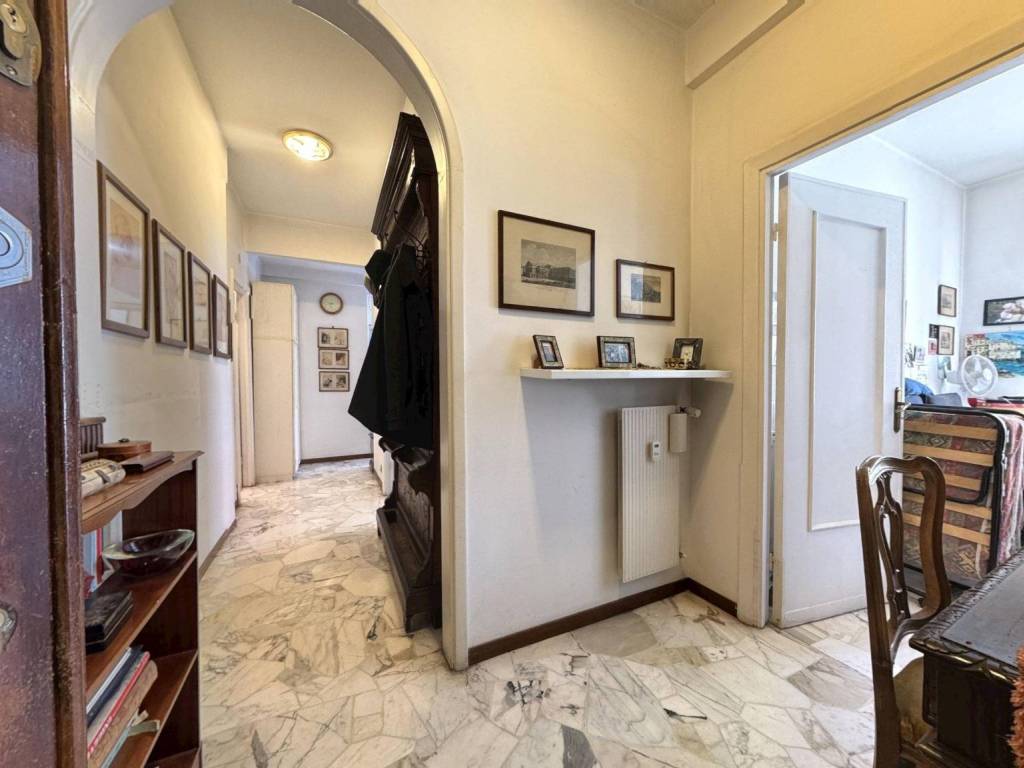 Appartamento a Genova in Via Michele Marras - Foto 3