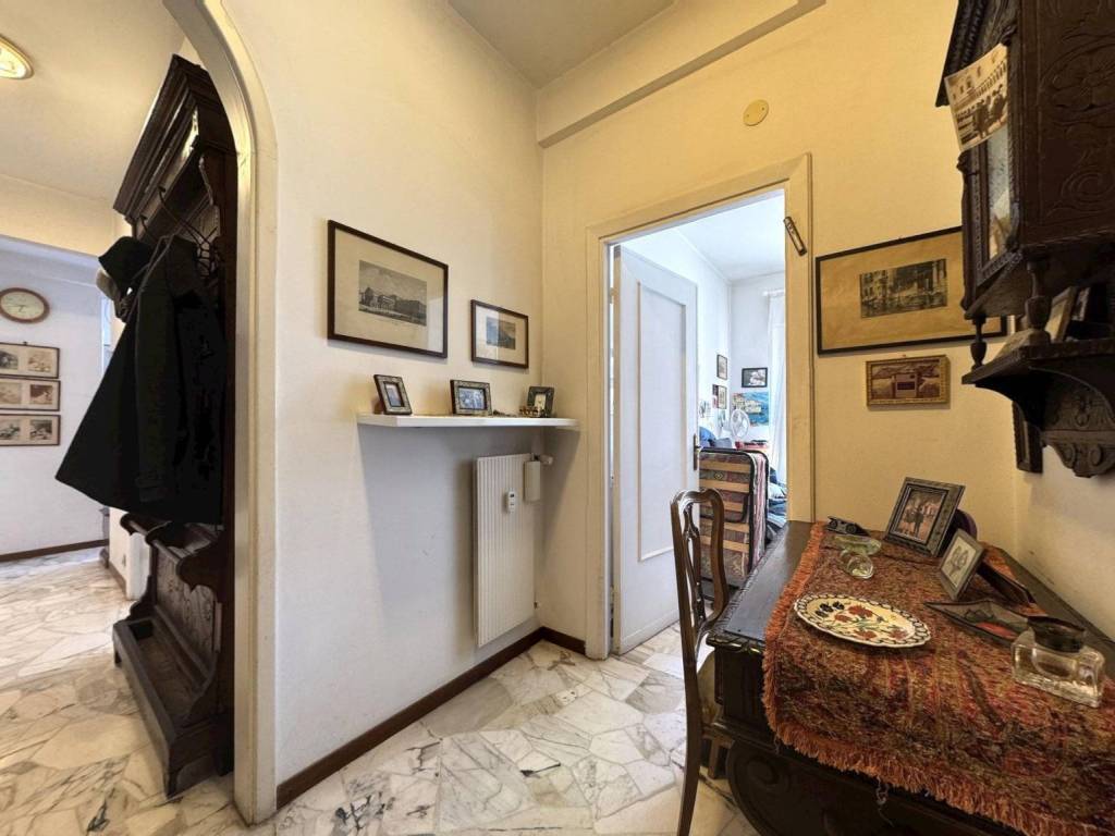 Appartamento a Genova in Via Michele Marras - Foto 4