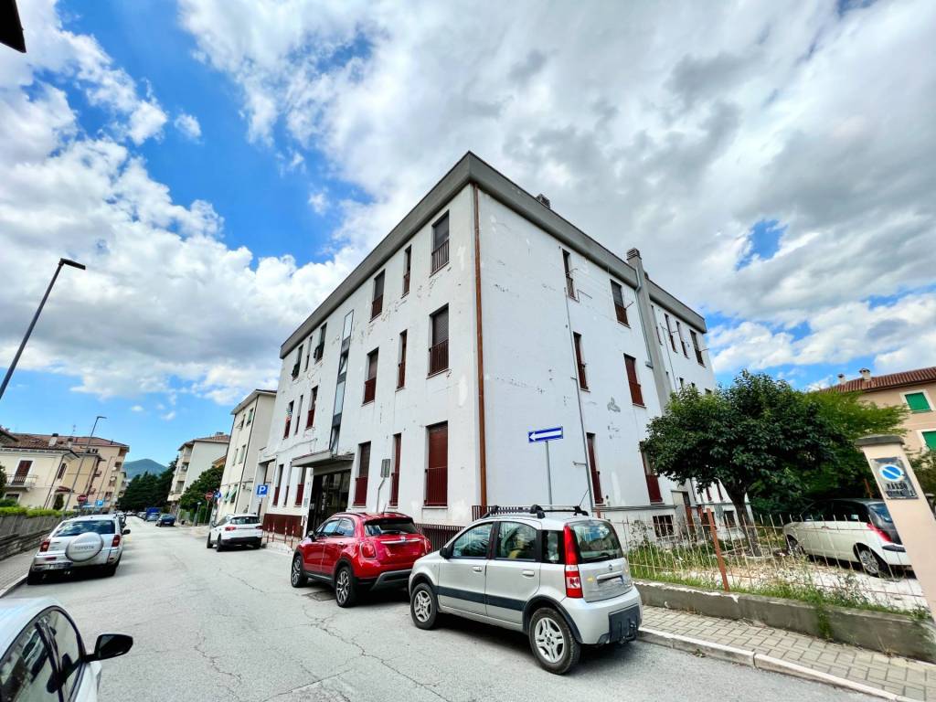 Immobile a Fabriano in VIA DE GASPERI, 50 - Foto 2