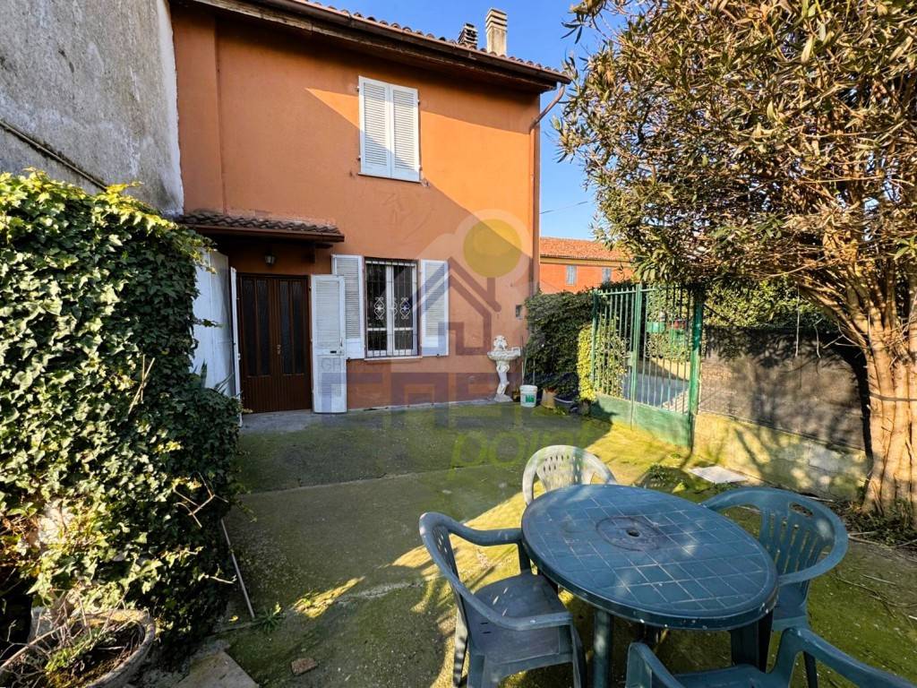 Casa indipendente a Castelnuovo bocca d'adda in Via Costa Gramigna - Foto 2