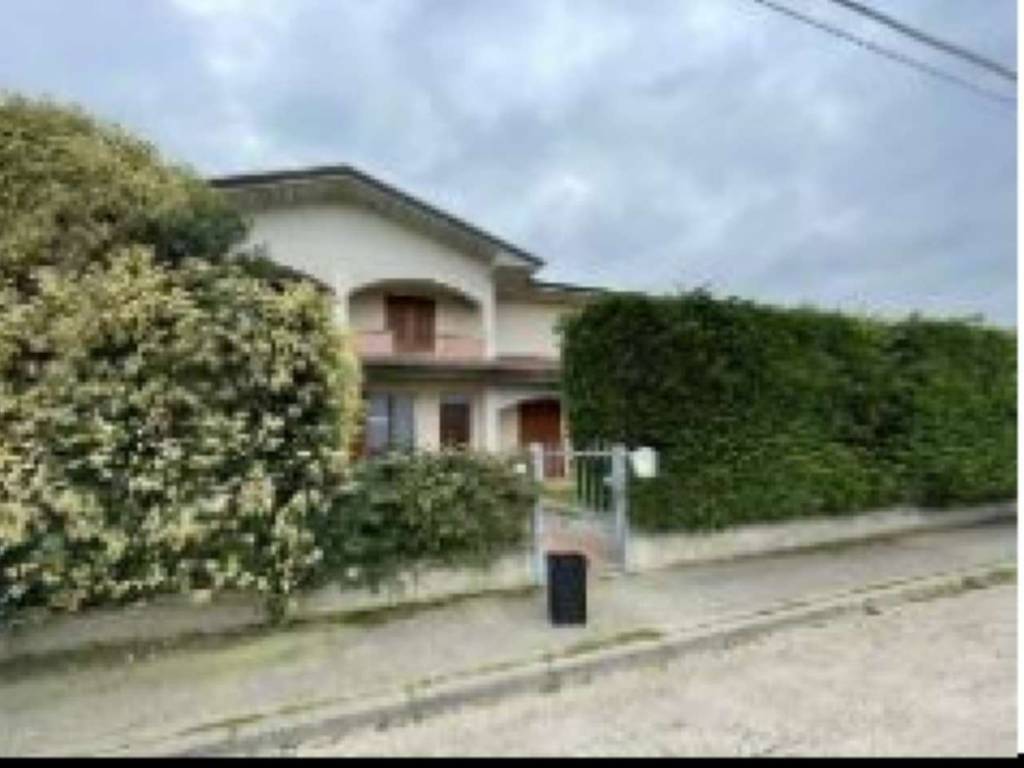 Appartamento a Sant'angelo lodigiano in via Via Privata Piemonte 2 - Foto 3