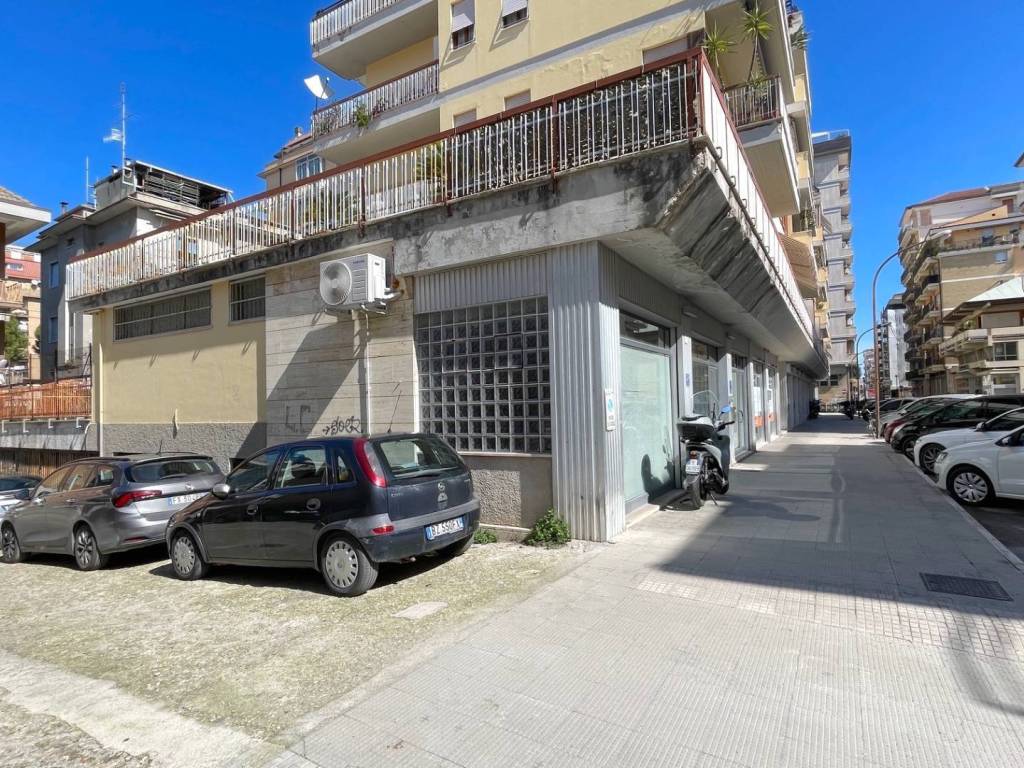 Box / garage a San benedetto del tronto in Via Campania, 51 - Foto 3