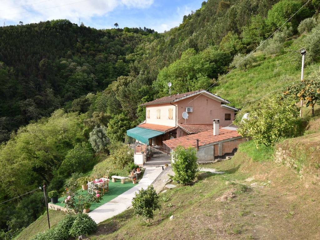 Villa a Pietrasanta in Via Strinato, 6 - Foto 3