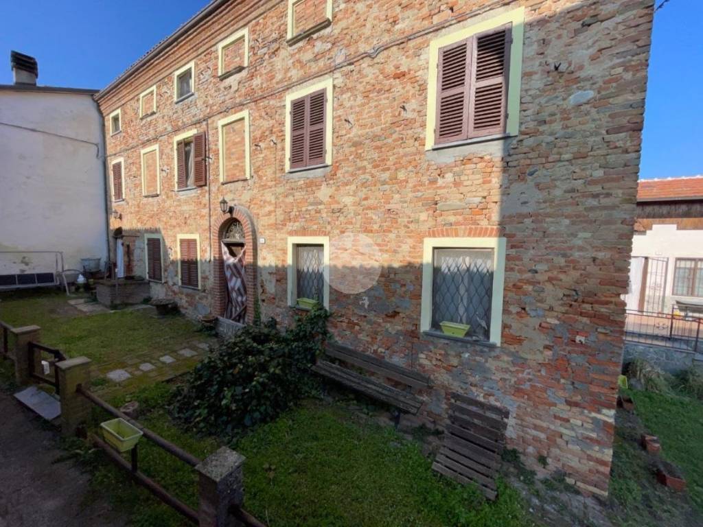 Casa indipendente a Mombaruzzo in Via di Mezzo, 4 - Foto 3