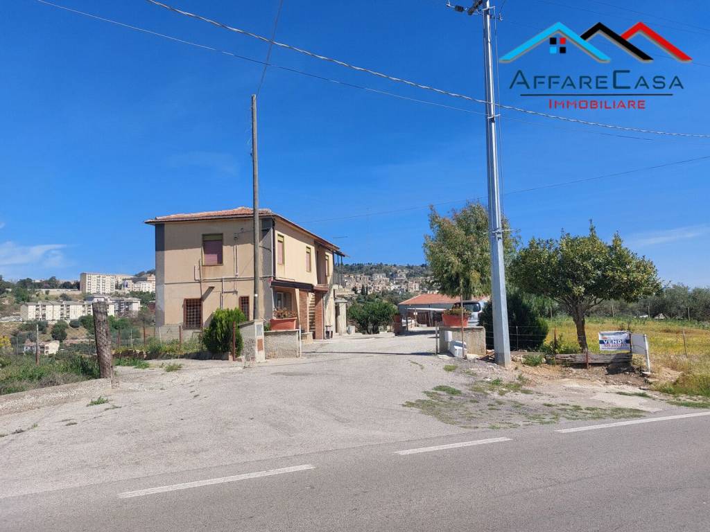 Villa a Caltanissetta in Via Serra Difesa, 16 - Foto 3