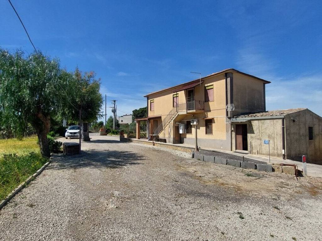 Villa a Caltanissetta in Via Serra Difesa, 16 - Foto 4