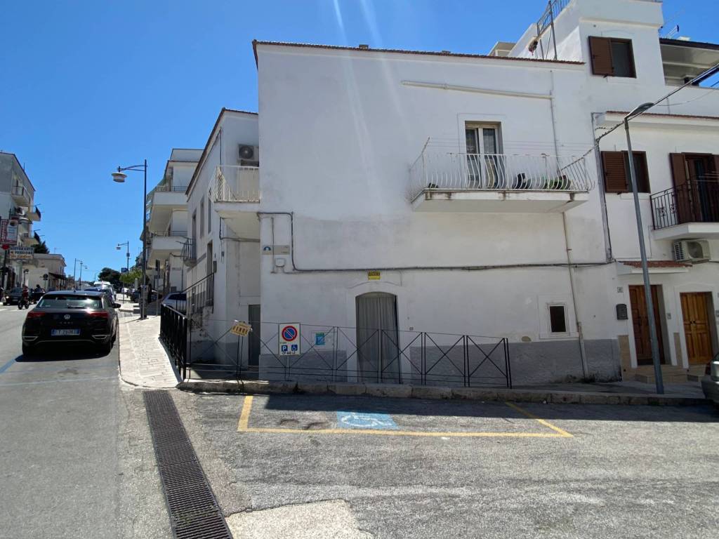 Appartamento a Peschici in Via Carso, 42 - Foto 2