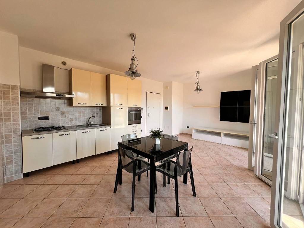 Appartamento a Cento in Via Luigi Einaudi, 5 - Foto 5
