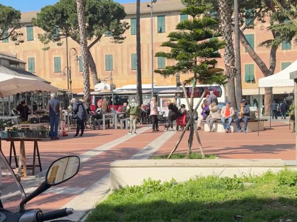 Immobile a Albenga in Piazza del Popolo - Foto 2