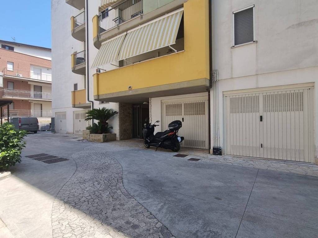 Box / garage a Manoppello in Via L'Aquila - Foto 3