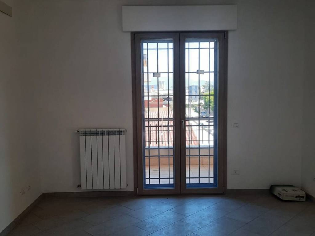 Attico / mansarda a Aprilia in Via Garigliano - Foto 4