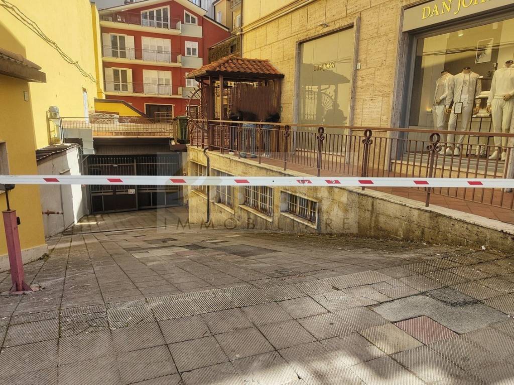 Box / garage a Avellino in Via Giuseppe Verdi, 12 - Foto 2