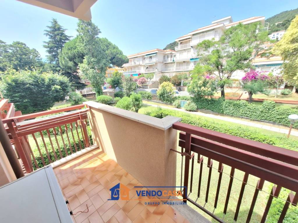 Appartamento a Pietra ligure in Via Domenico Morelli - Foto 2