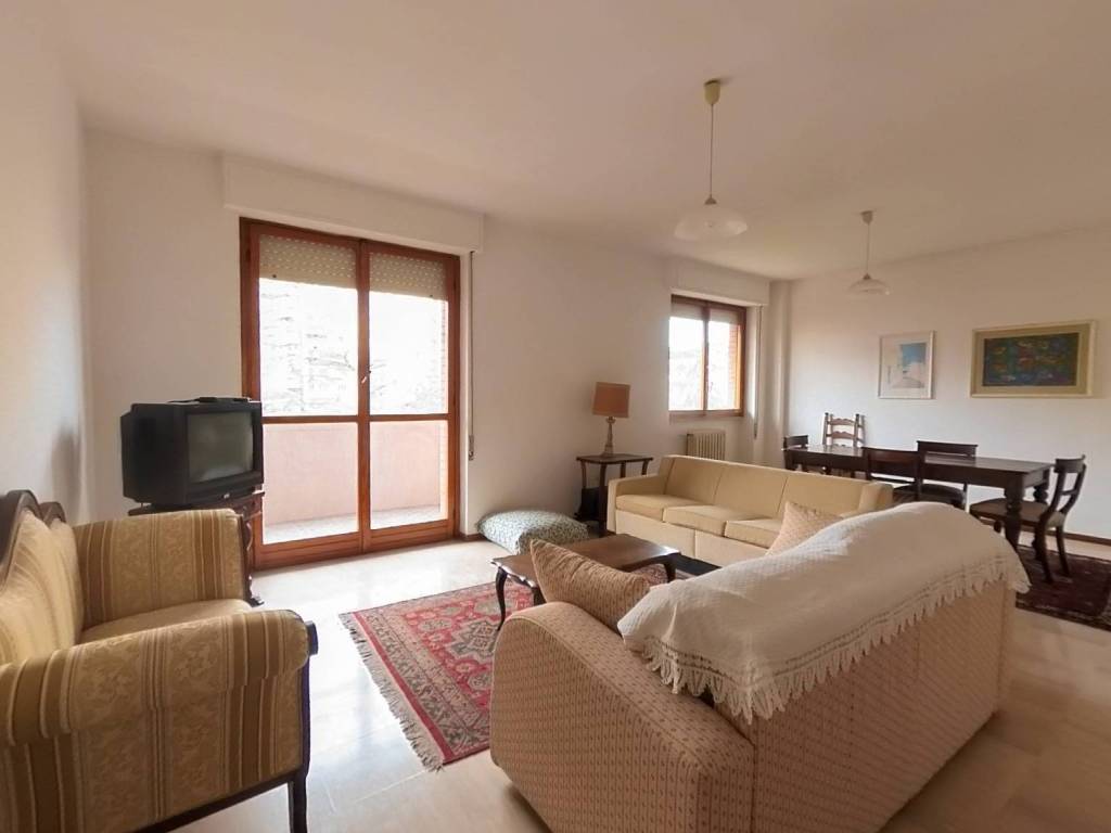 Appartamento a Sassari in Via Principessa Jolanda, 85 - Foto 3