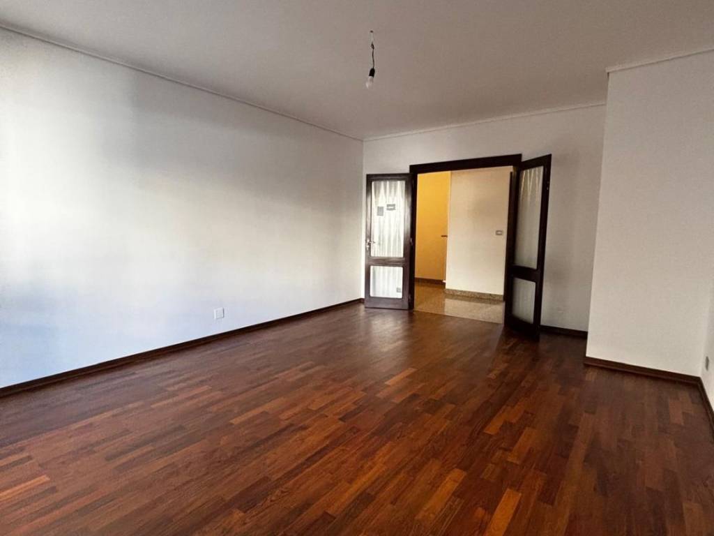 Appartamento a Cuneo in Via Luigi Negrelli, 12 - Foto 4