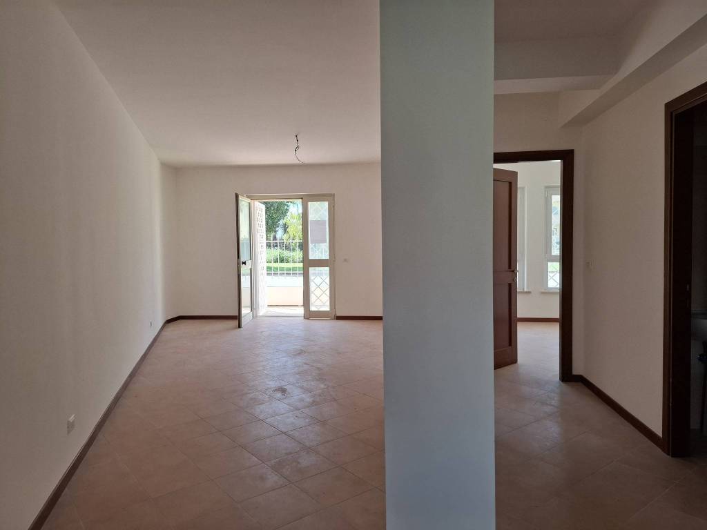 Appartamento a Latina in Via Menotti Garibaldi - Foto 4