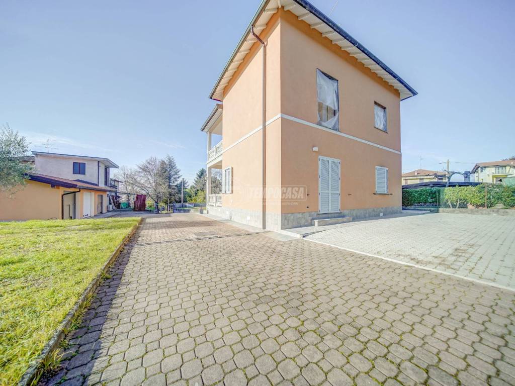 Villa a Caronno varesino in Via Caseè - Foto 2