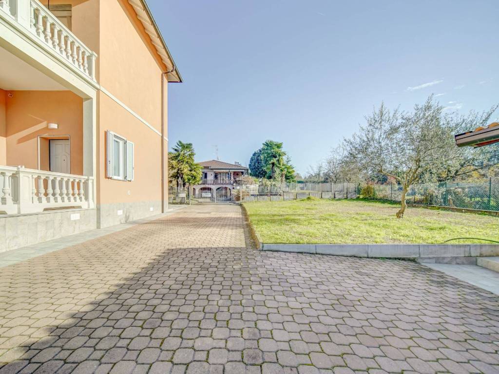 Villa a Caronno varesino in Via Caseè - Foto 4