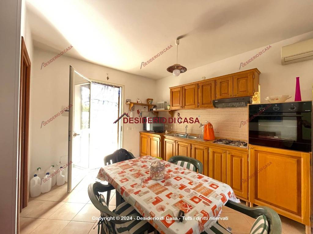 Villa a Campofelice di roccella in Viale San Francesco, 6 - Foto 3