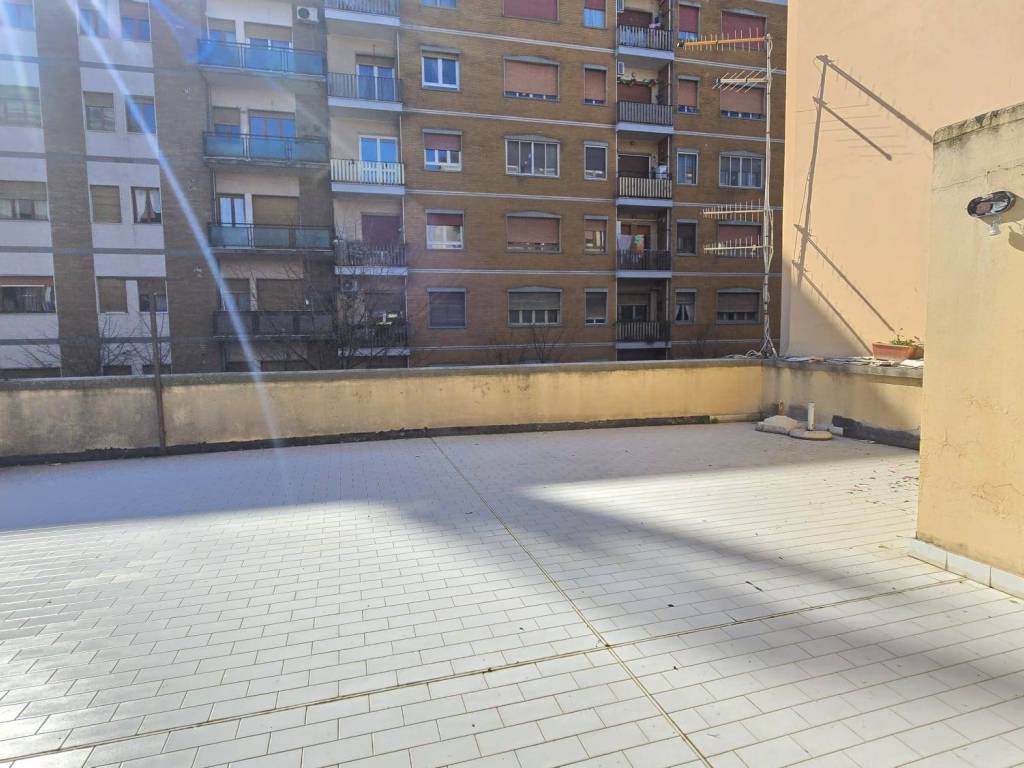Casa indipendente a Pescara in Via Michelangelo Castagna, 5 - Foto 3