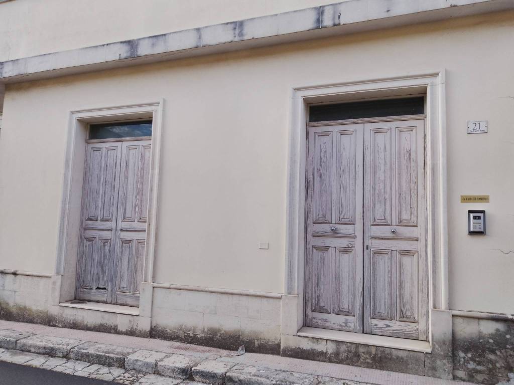 Appartamento a Trepuzzi in Via Regina Elena, 29 - Foto 2