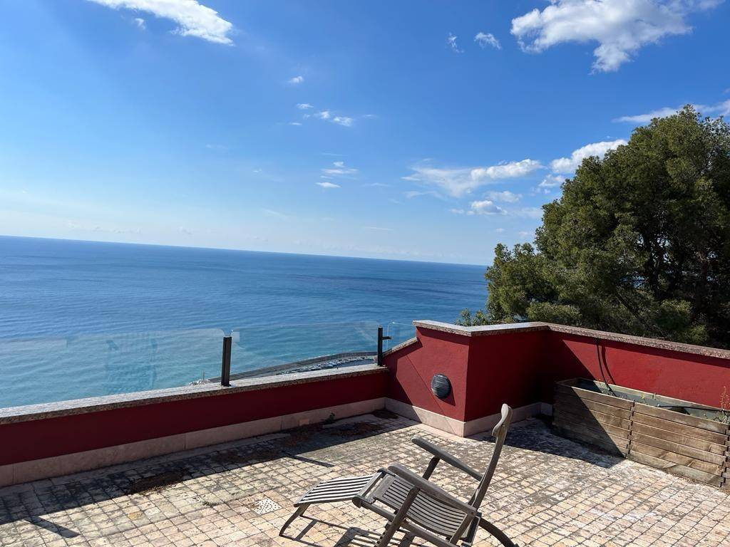 Villa a Finale ligure in FINALE LIGURE - Foto 2