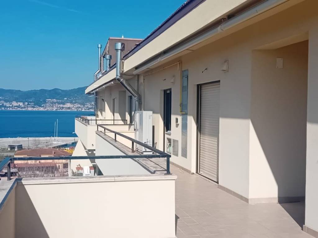 Attico / mansarda a Villa san giovanni in Via Corrado Alvaro, 34 - Foto 3