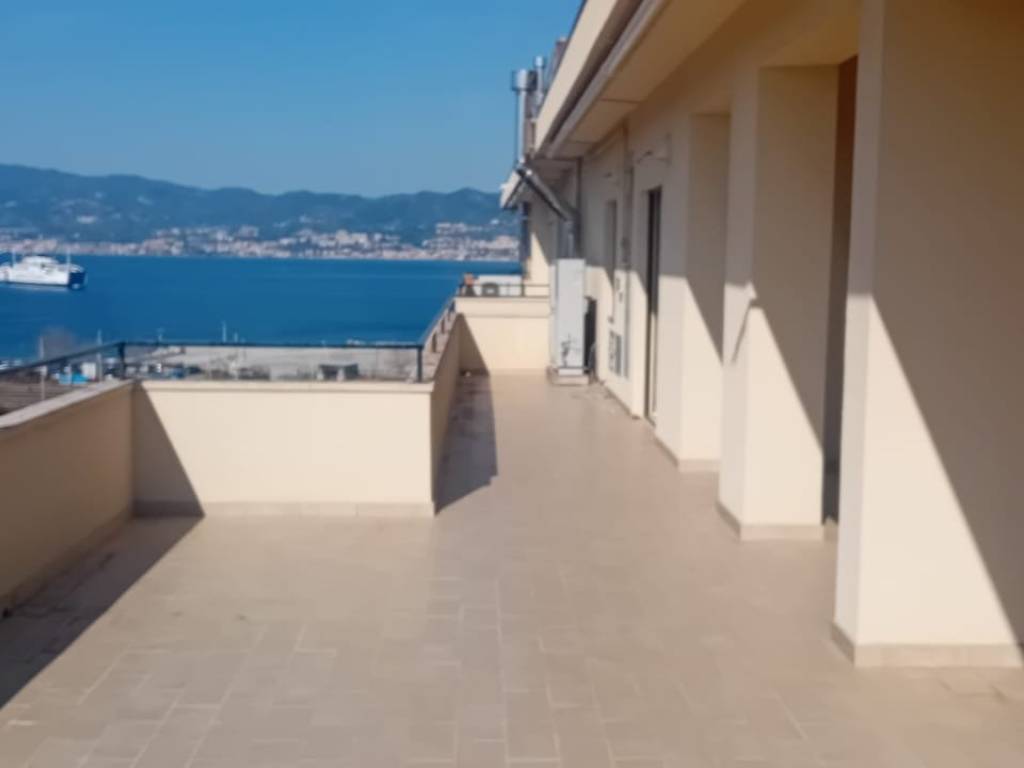 Attico / mansarda a Villa san giovanni in Via Corrado Alvaro, 34 - Foto 4