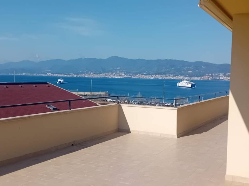 Attico / mansarda a Villa san giovanni in Via Corrado Alvaro, 34 - Foto 5