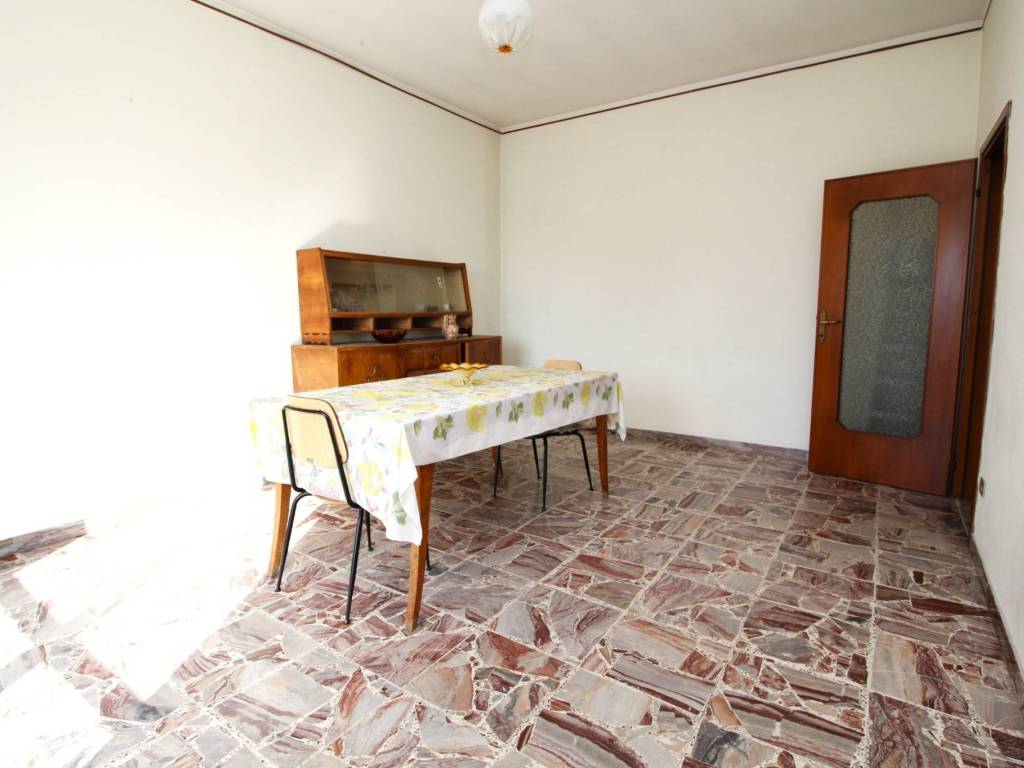 Appartamento a Marnate in Via Fabio Filzi - Foto 5