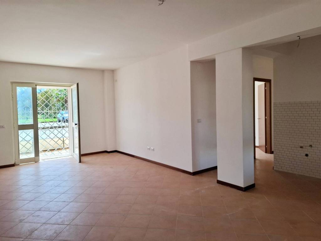 Appartamento a Latina in Via Menotti Garibaldi - Foto 2
