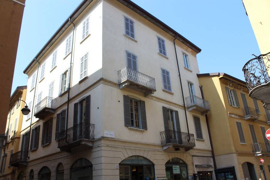 Appartamento a Como in Via Vittorio Emanuele II, 72 - Foto 2