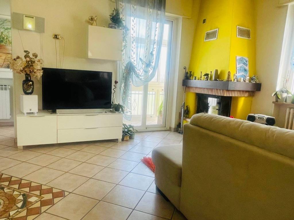 Appartamento a Villanova mondovì in Via Giardini - Foto 3
