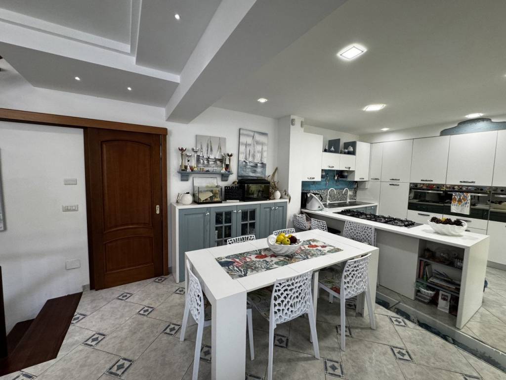 Casa indipendente a Milazzo in VIA NETTUNO, 127 - Foto 5