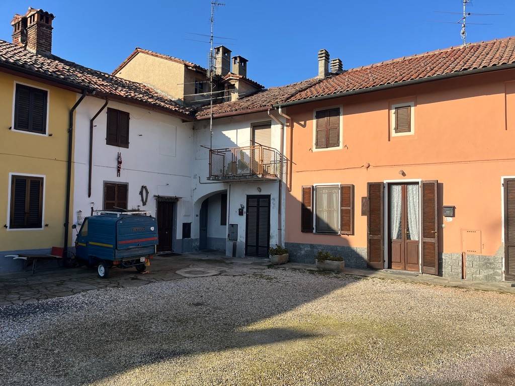 Appartamento a Pieve del cairo in Via A. Celada, 34 - Foto 2